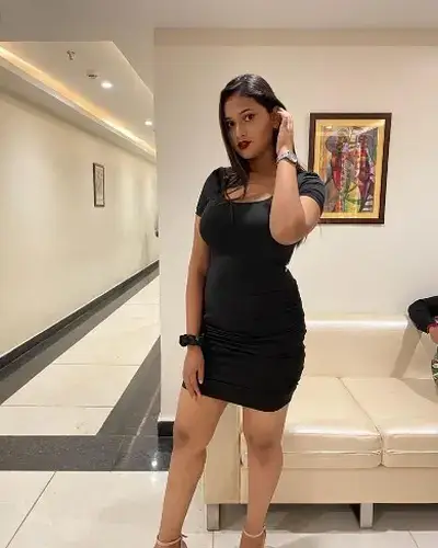 Escorts Raina