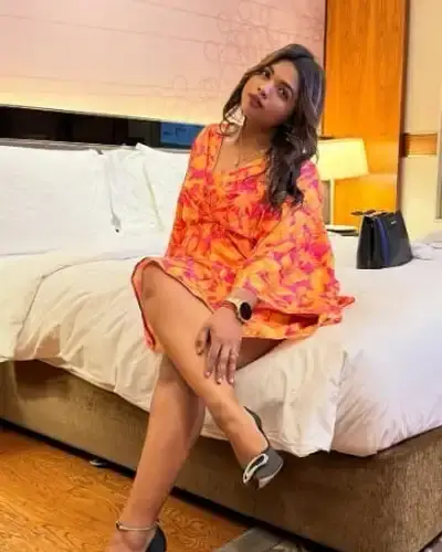 Escorts In Raina